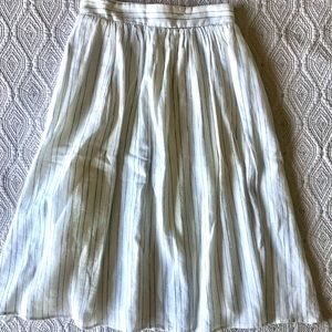 🌷🌷🌷 Off White navy blue stripes linen skirt for spring
